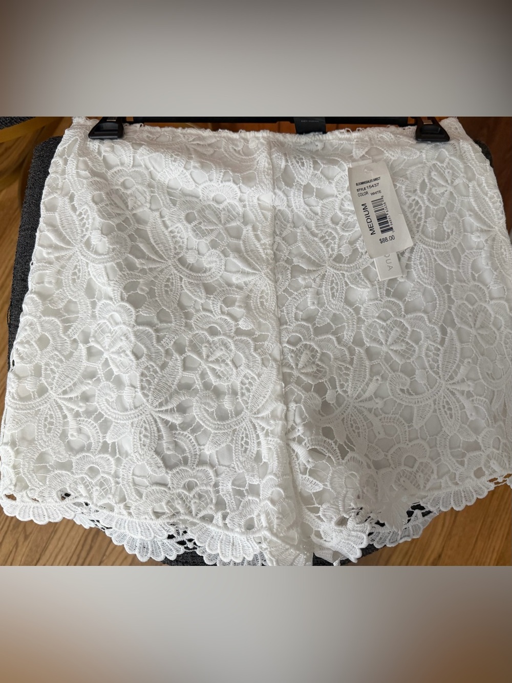 Aqua white lace Women's Shorts